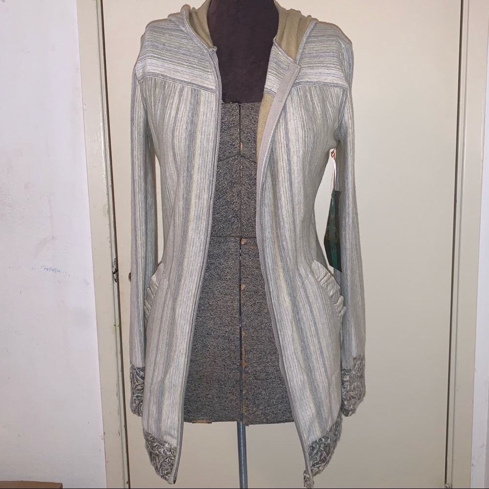NWT XS Dynamite long length hoodie zippered